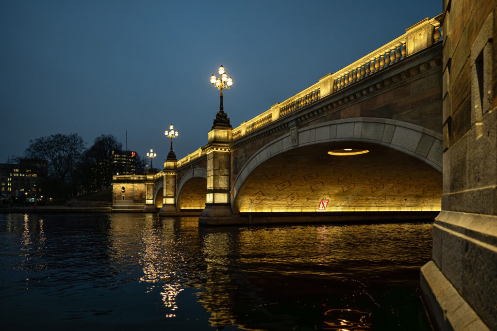 Beleuchtung historische Lombardsbrücke Hamburg