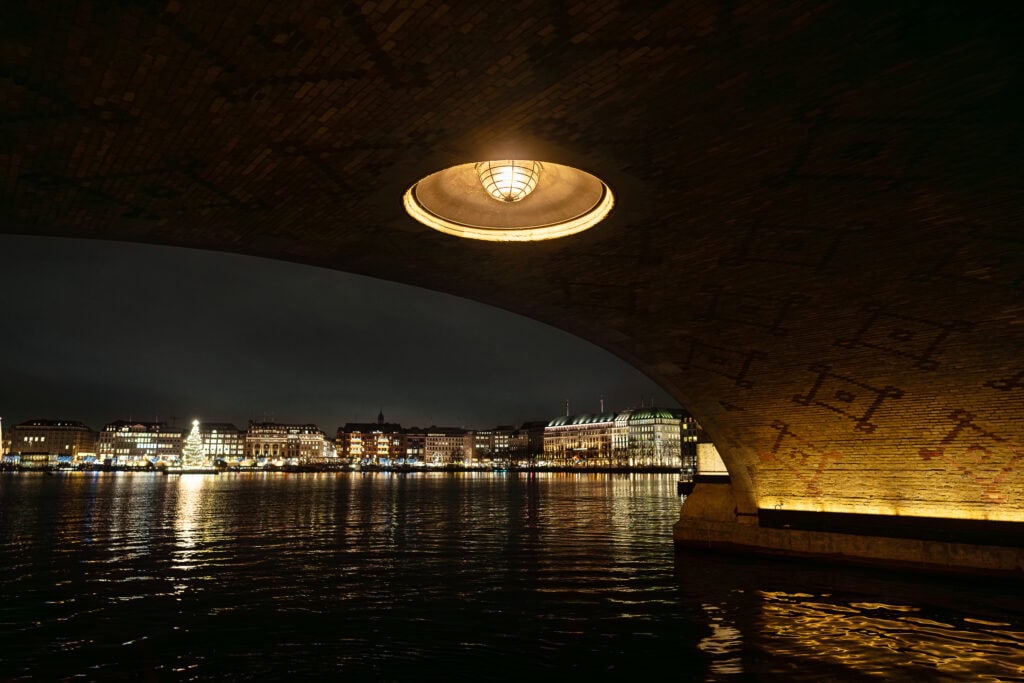 Beleuchtung historische Lombardsbrücke Hamburg