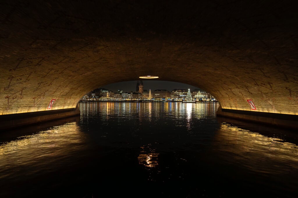 Beleuchtung historische Lombardsbrücke Hamburg